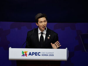 RM de BTS pide a los líderes del mundo apoyar a los artistas