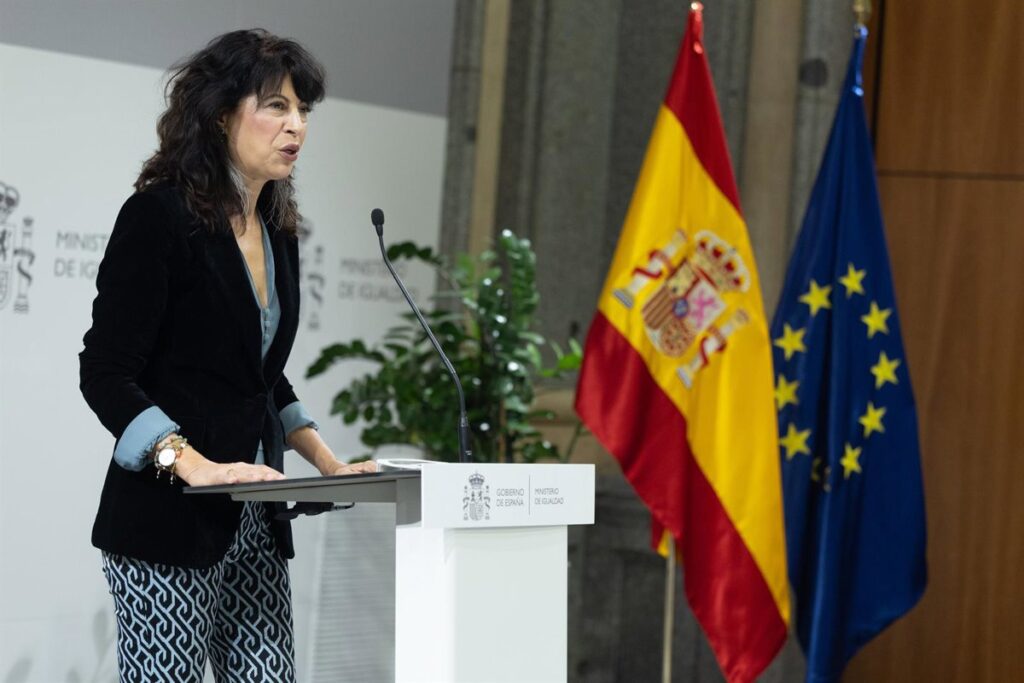 Redondo defiende blindaje constitucional del aborto, "exigente, pero no inalcanzable", y pide educación sexual