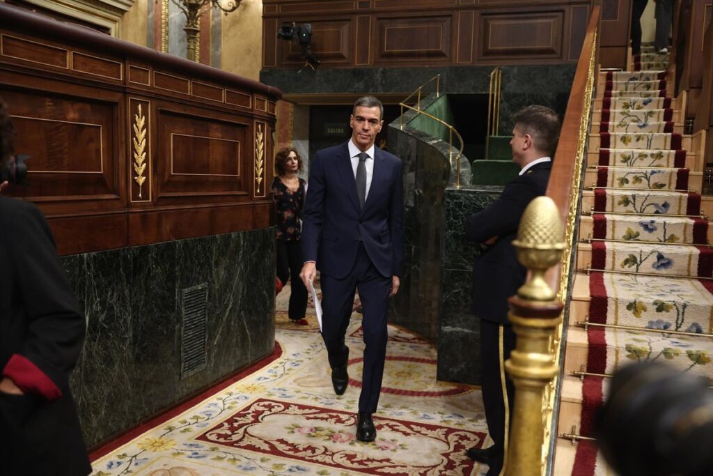 Sánchez espera contrarrestar el interrogatorio "sucio" del PP en el Senado marcando perfil institucional