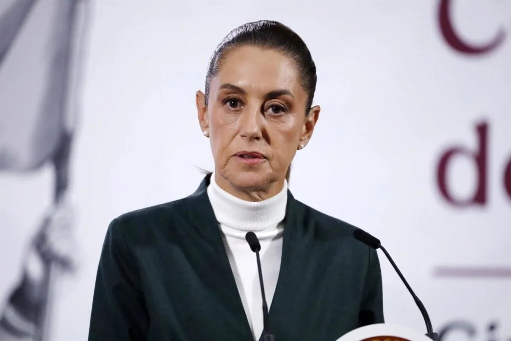 Sheinbaum afirma que México mantiene relaciones con España pero sigue esperando el perdón por el pasado colonial