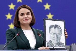 Svetlana Tijanovskaya, opositora bielorrusa: «Nadie creía que Rusia atacaría a Ucrania y ahora nadie cree que se atreva con Europa» | elmundo.es