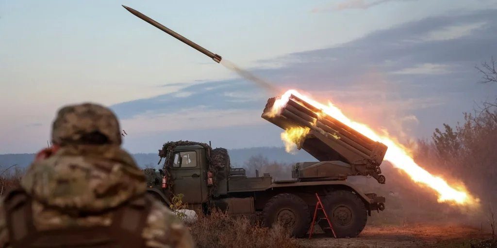 Ucrania extradita por primera vez a un soldado ruso para ser juzgado por crímenes de guerra