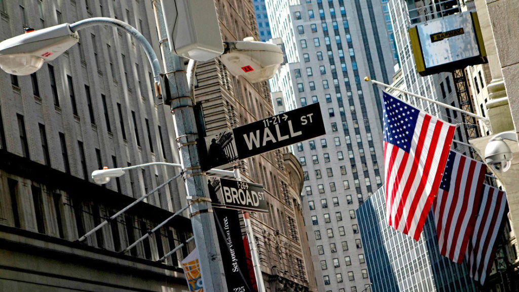 Wall Street cierra con triple récord, impulsado por acuerdo preliminar entre EEUU y China - AlbertoNews