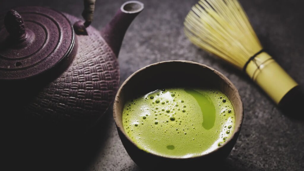 ¿Es mejor el café o el té matcha?