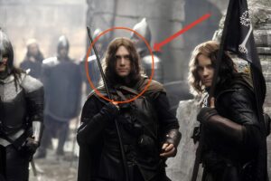 03, verás a todo un Tolkien luchar contra los orcos