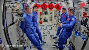la misión tripulada Shenzhou-20 se enfrenta a un impacto de basura espacial | elperiodico.com