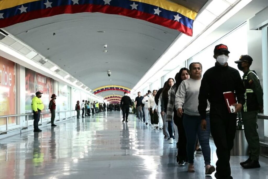 283 migrantes repatriados desde Estados Unidos llegaron a Venezuela