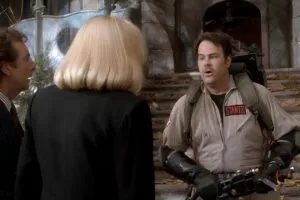 30 años después, al fin se ha confirmado que es canon que ni siquiera Los Cazafantasmas pudiesen con la familia de Casper