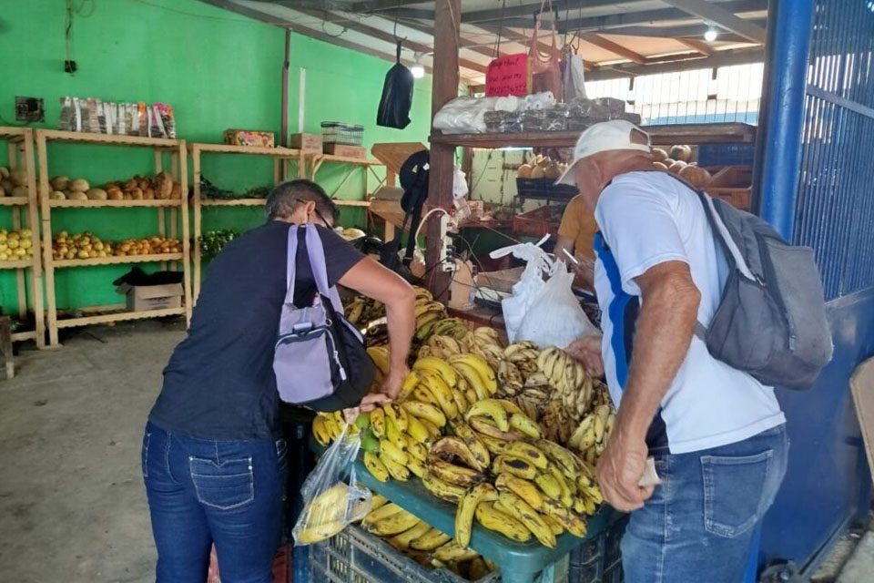 Falcón Coro mercado bolívar hiperinflación