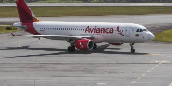 Aerolíneas suspenden vuelos a Venezuela tras alerta de EEUU