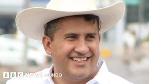 Asesinan al político Carlos Manzo, alcalde de Uruapan, en medio de una celebración de Día de Muertos en México