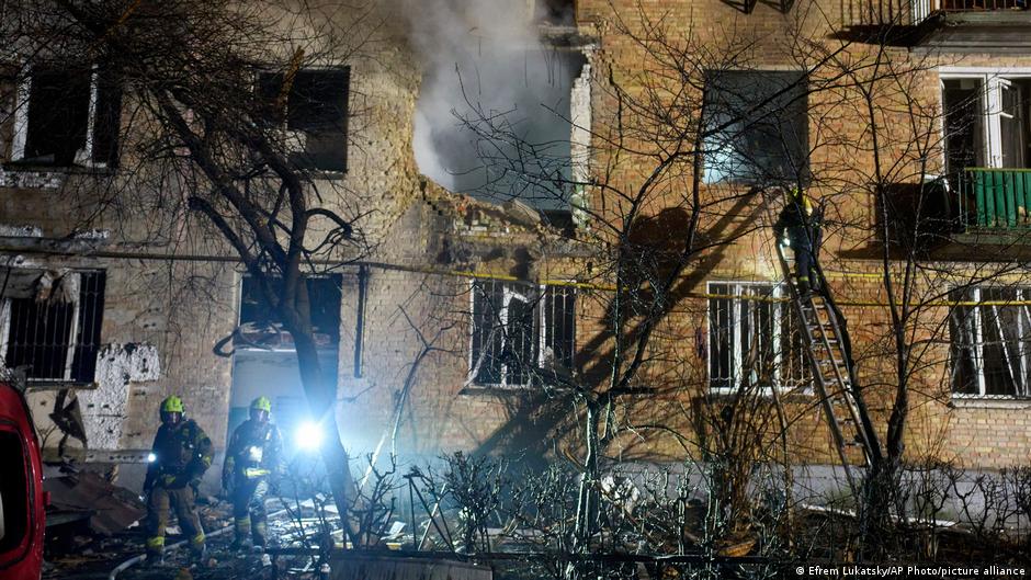 Ataque ruso con 600 drones deja al menos dos muertos en Kiev – DW – 29/11/2025