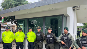 Atentados terroristas en Cali | Estructura Manuel Cepeda Vargas habría encargado atacar con explosivos a través de ‘outsourcing’ con bandas locales