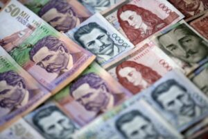 Banco central colombiano prevé inflación del 4% al cierre de 2026 y meta del 3% en 2027