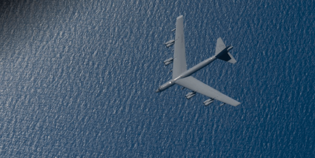 Bombarderos de EEUU hacen demostraciones de ataques en Caribe cerca de Venezuela