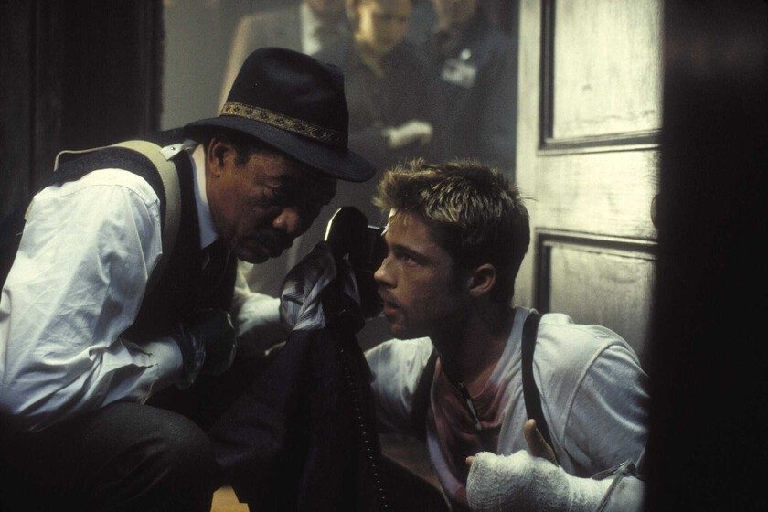Brad Pitt se lesionó el brazo grabando Seven, pero David Fincher tiró de ingenio en el guión para no detener el rodaje
