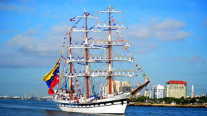 Buque Escuela Simón Bolívar llega a Maracaibo para celebrar a la Virgen de Chiquinquirá