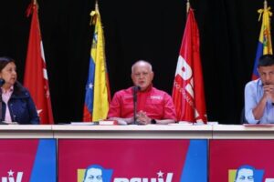 Cabello anuncia creación de comités bolivarianos contra amenazas
