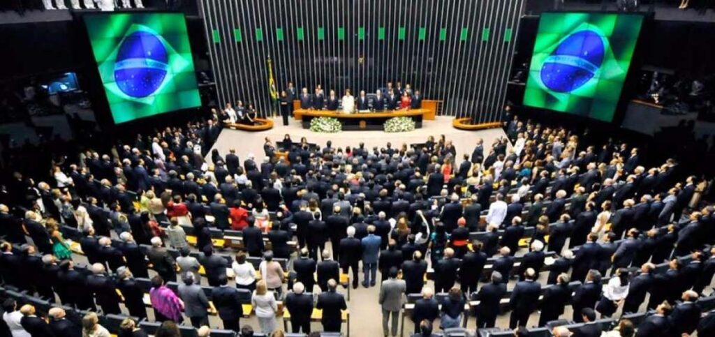 Cámara de Diputados aprobó un proyecto de ley para combatir el crimen organizado en Brasil - AlbertoNews