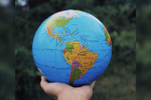 Cepal insta a Latinoamérica a estrechar lazos comerciales con Asia y Europa por los aranceles de EEUU