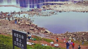China construyó tantas incineradoras que ahora falta basura. El país está desenterrando vertederos antiguos para alimentar un sistema que ya no puede parar