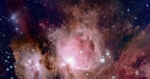 Científicos revelan que el polvo de estrellas podría haber sido el primer mensajero de la vida en la Tierra