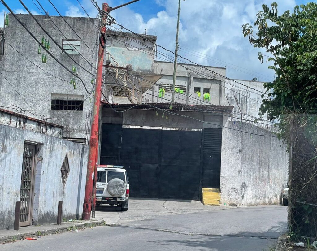 Ciudadana holandesa filtró manuscrito para denunciar que fue detenida por el chavismo hace tres meses