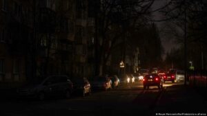 Ciudades de Ucrania y Rusia quedan a oscuras – DW – 09/11/2025