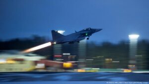 Colombia comprará a Suecia 17 aviones de guerra Gripen – DW – 15/11/2025
