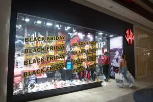 Comercios electrónicos ofrecerán descuentos desde 30% por Black Friday