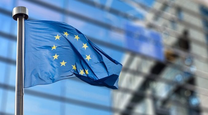 Comisión Europea evita comentar situación entre EEUU y Venezuela