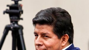Condenan al expresidente peruano Pedro Castillo a 11 años de cárcel por el autogolpe de 2022 | elperiodico.com