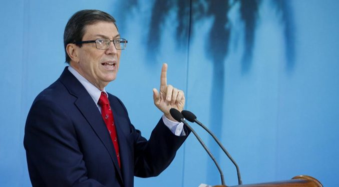 Cuba condena cierre del espacio aéreo venezolano