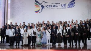 Cumbre UE-CELAC arranca con grandes ausencias en Colombia – DW – 09/11/2025