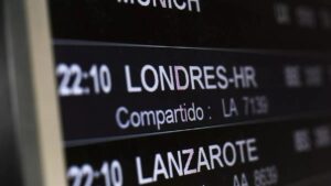 DOCUMENTO OBLIGATORIO INGLATERRA 2026 | Inglaterra te obligará a pedir este nuevo documento para entrar en el país a partir de febrero | elperiodico.com