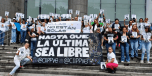 Denuncian Violencia contra 182 Mujeres Presas Políticas