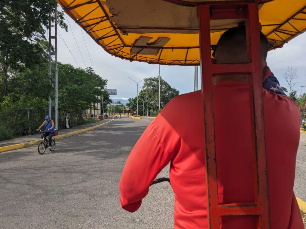 Desaparecieron los bicitaxis en el puente de Ureña – Diario La Nación