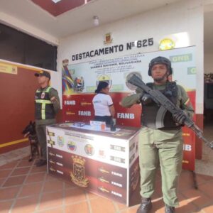 Detenida por transportar cocaína dentro de unas toallas sanitarias