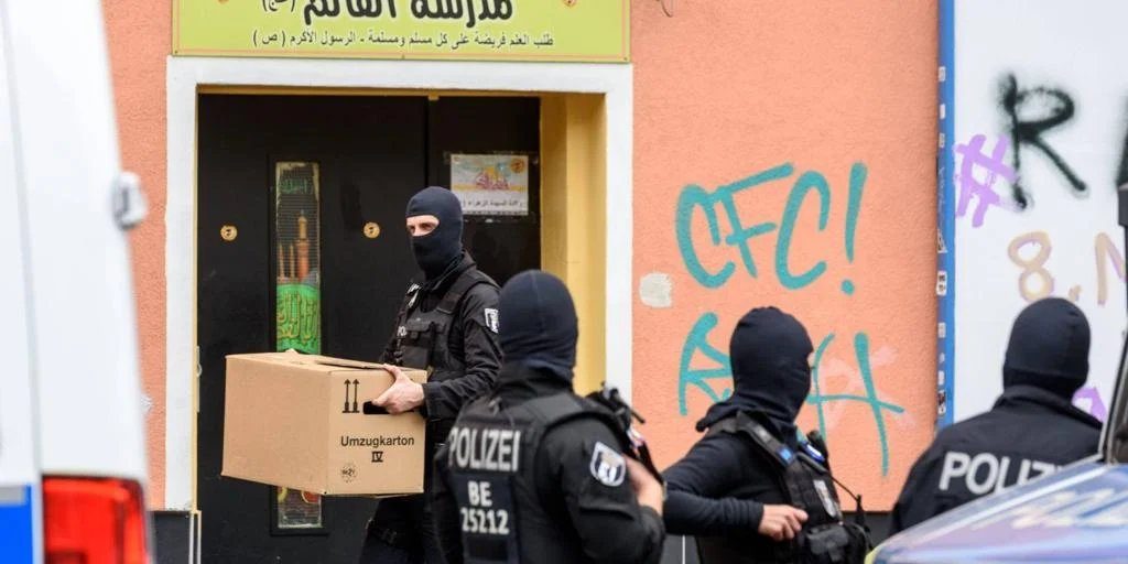 Detienen a un joven sirio que presuntamente planeaba un atentado suicida en Berlín