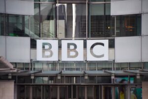 Dimite el director general de la BBC tras acusaciones de manipular declaraciones de Trump | europapress.es