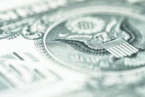 Dólar oficial cerró con alza contenida de 0,19% y se cotizará en Bs.224,38 este 4 de noviembre