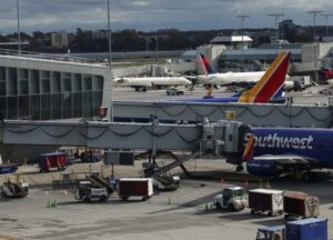 Dos aviones chocan en pista en Nueva York ante la escasez de controladores en EEUU – AlbertoNews
