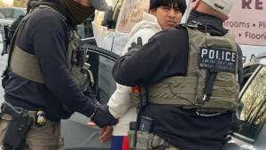 EEUU incorpora escaneo facial e inteligencia artificial para acelerar la identificación y expulsión de inmigrantes