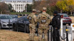 ESTADOS UNIDOS | Dos agentes de la Guardia Nacional heridos en un tiroteo cerca de la Casa Blanca | elperiodico.com