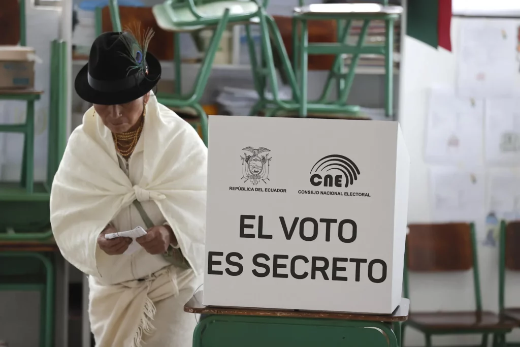 ecuador referendum noboa