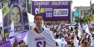 Ecuador vota si quiere una nueva Constitución y bases militares extranjeras