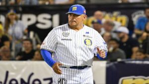 Eduardo Pérez dejó de ser el mánager del Magallanes