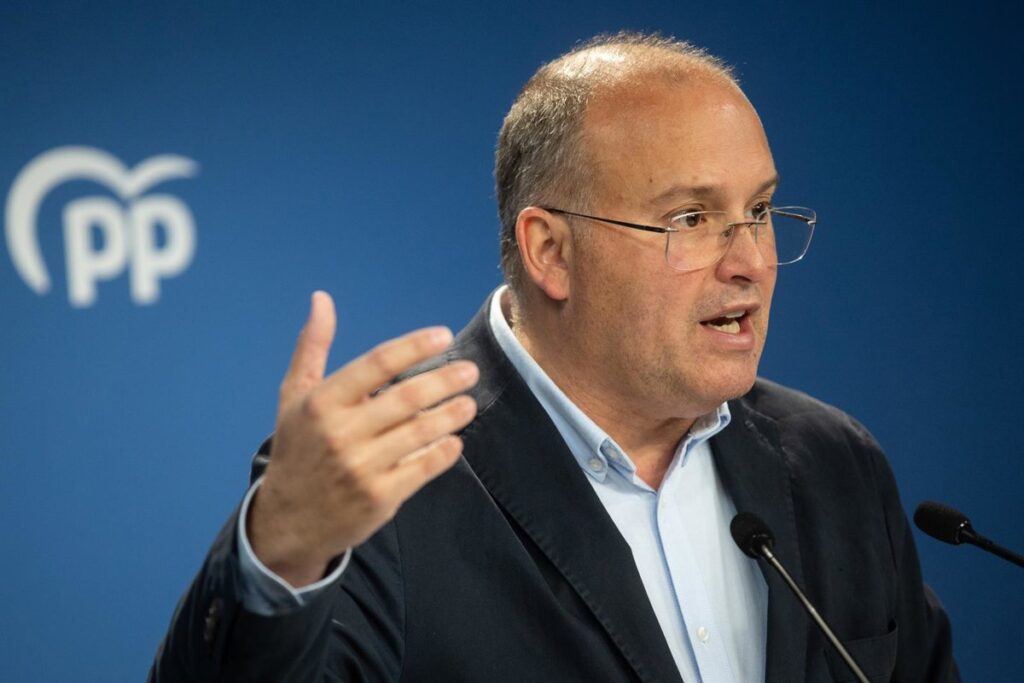 El PP insiste en que "el blanqueo y la financiación irregular sobrevuelan" sobre el PSOE tras el último auto del Supremo