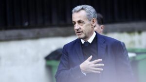 El Supremo francés confirma la condena a Sarkozy por la financiación de la campaña de 2012 | elperiodico.com