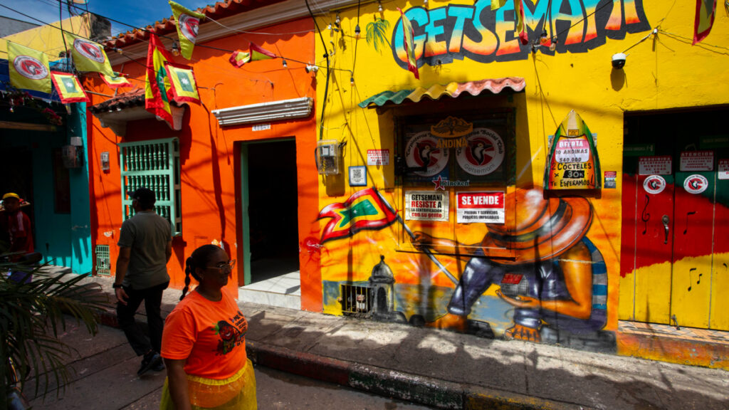 El barrio del centro de Cartagena que lucha por no desaparecer entre el turismo masivo y los altos costos de vida